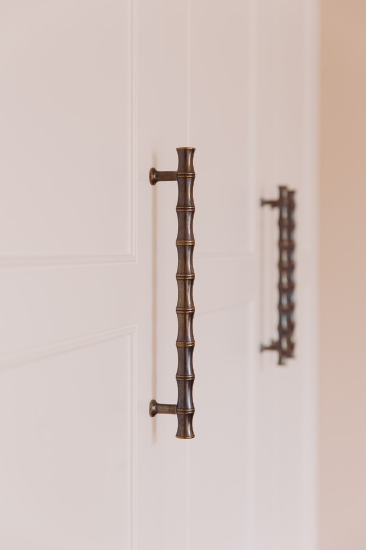 Stylish bronze cabinet door handles.